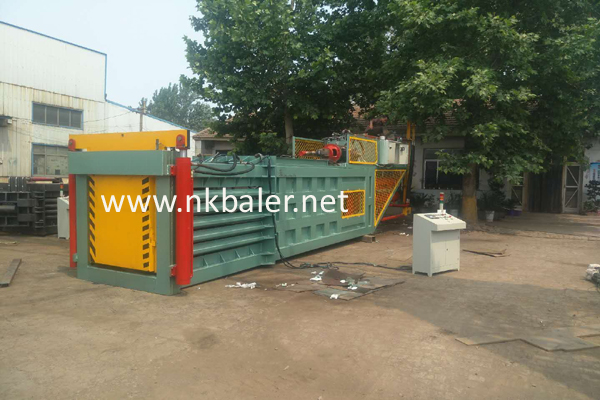 Manual Tie Horizontal Baler